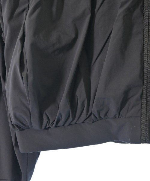 Viaggio Blu แจ็คเก็ตเบลาส์ อื่น