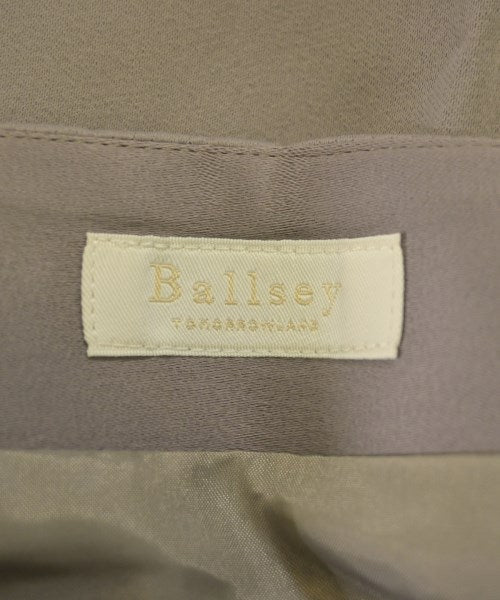 Ballsey กระโปรงยาวถึงเข่า