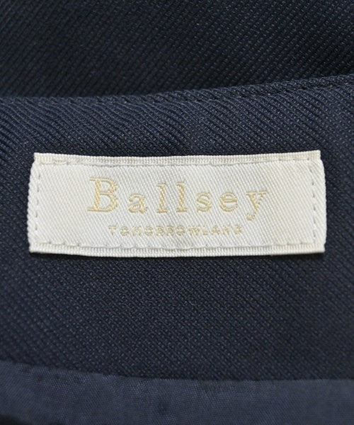 Ballsey กระโปรงยาวถึงเข่า