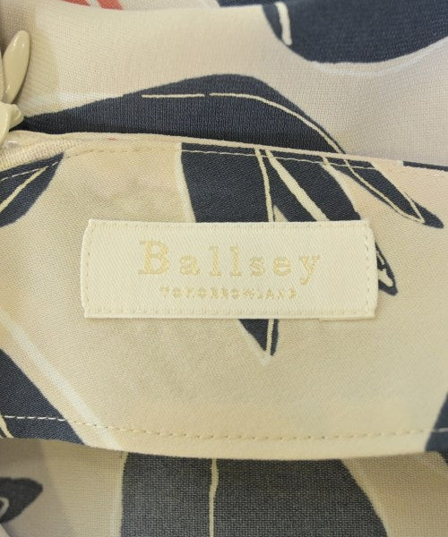 Ballsey เสื้อสตรี