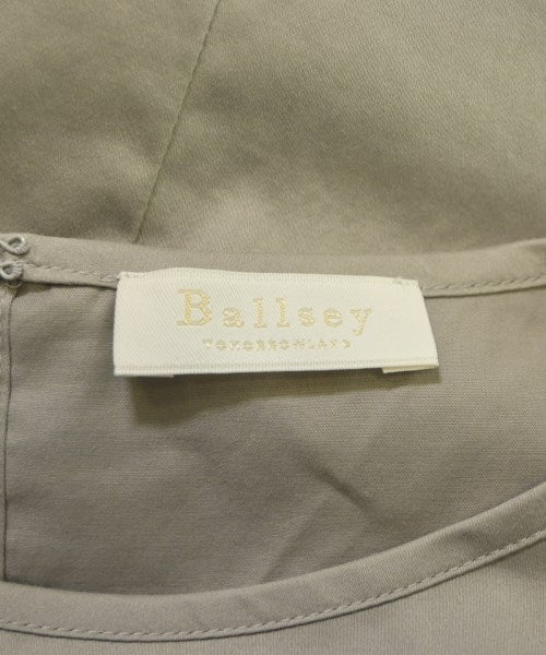 Ballsey เสื้อสตรี