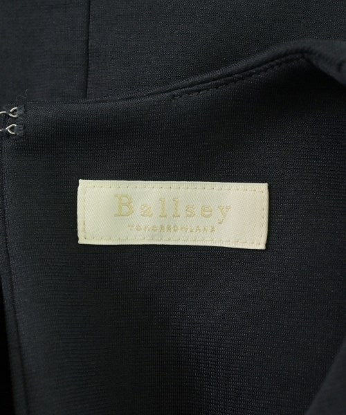 Ballsey ชุดเดรส