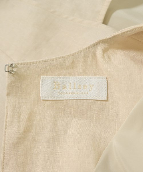 Ballsey ชุดเดรส