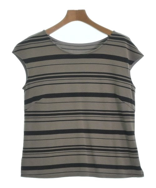 COUP DE CHANCE เสื้อยืด/เสื้อท็อปส์