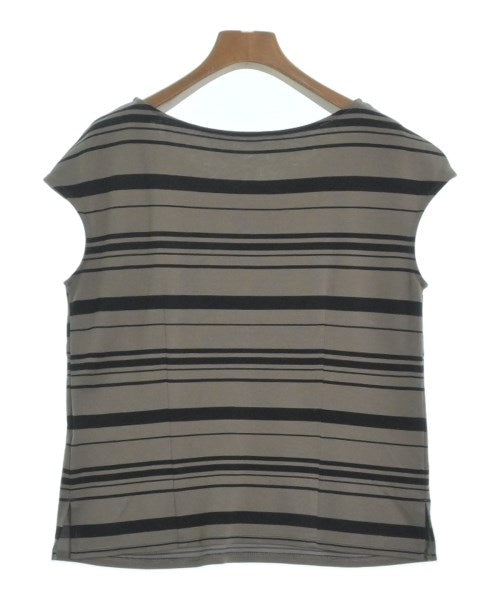 COUP DE CHANCE เสื้อยืด/เสื้อท็อปส์