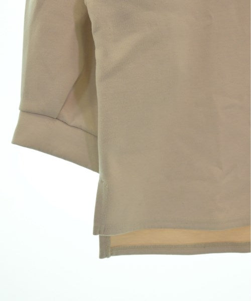 COUP DE CHANCE เสื้อยืด/เสื้อท็อปส์