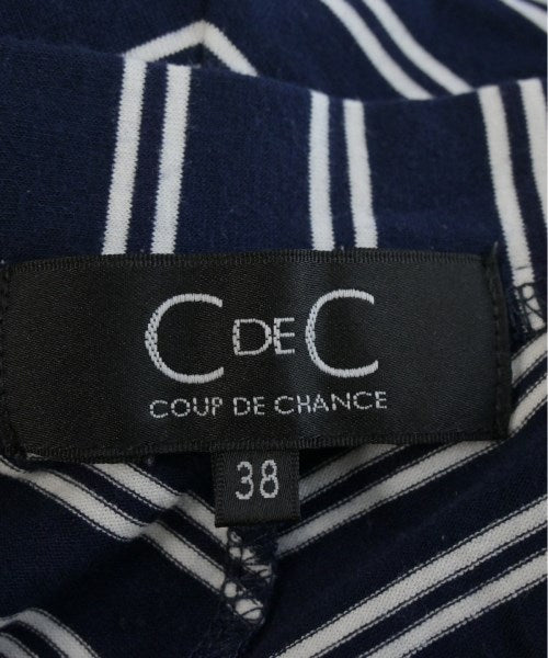 COUP DE CHANCE เสื้อยืด/เสื้อท็อปส์