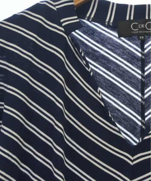 COUP DE CHANCE เสื้อยืด/เสื้อท็อปส์