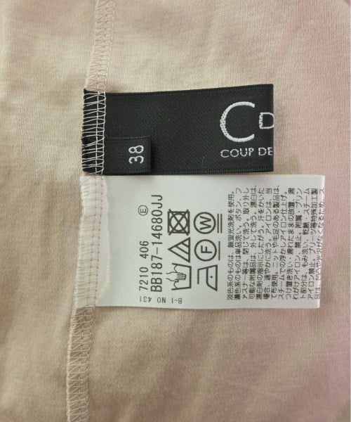 COUP DE CHANCE เสื้อยืด/เสื้อท็อปส์