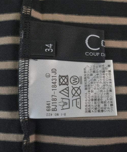 COUP DE CHANCE เสื้อยืด/เสื้อท็อปส์