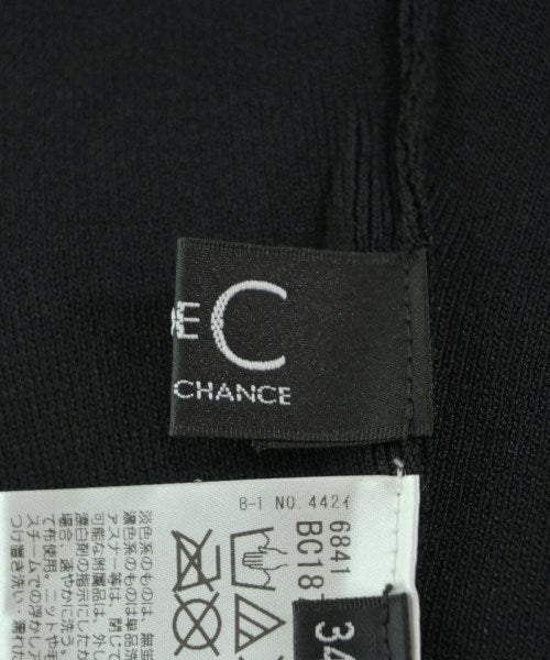 COUP DE CHANCE เสื้อกันหนาว