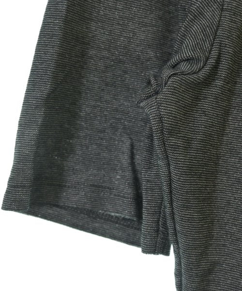 COUP DE CHANCE เสื้อยืด/เสื้อท็อปส์