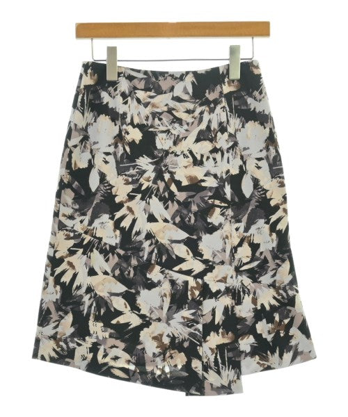 COUP DE CHANCE กระโปรงยาวถึงเข่า