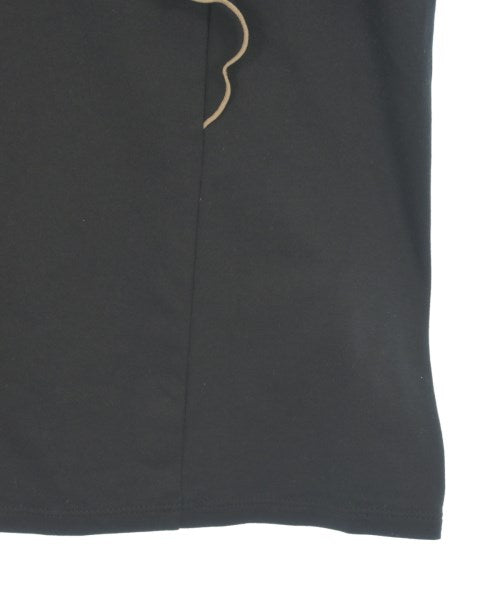 COUP DE CHANCE เสื้อยืด/เสื้อท็อปส์