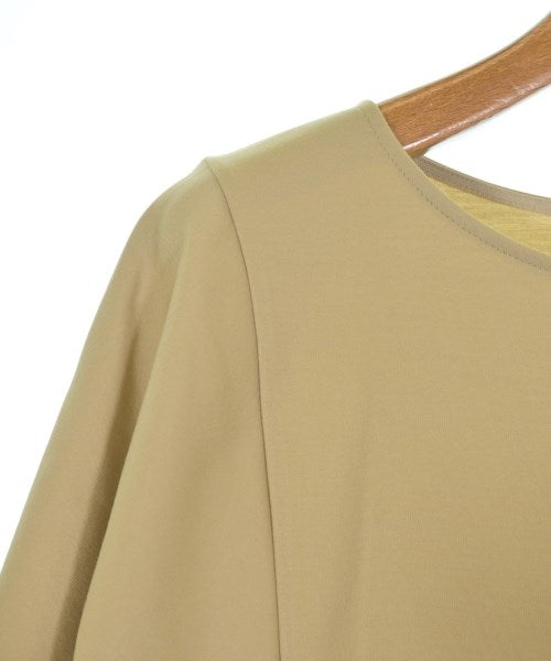 COUP DE CHANCE เสื้อยืด/เสื้อท็อปส์