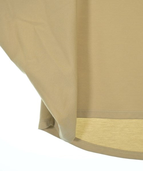 COUP DE CHANCE เสื้อยืด/เสื้อท็อปส์