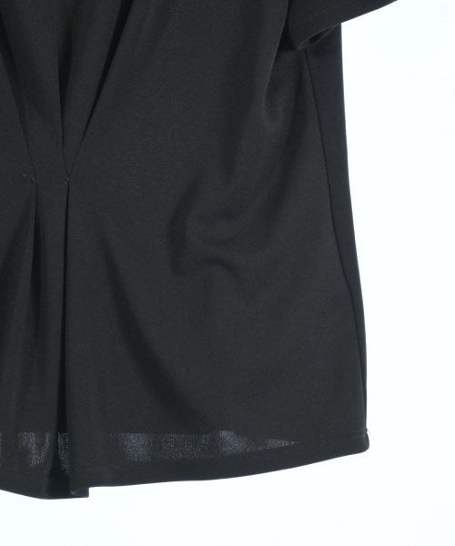 COUP DE CHANCE เสื้อยืด/เสื้อท็อปส์