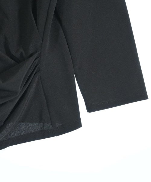 COUP DE CHANCE เสื้อยืด/เสื้อท็อปส์