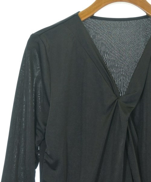 COUP DE CHANCE เสื้อยืด/เสื้อท็อปส์