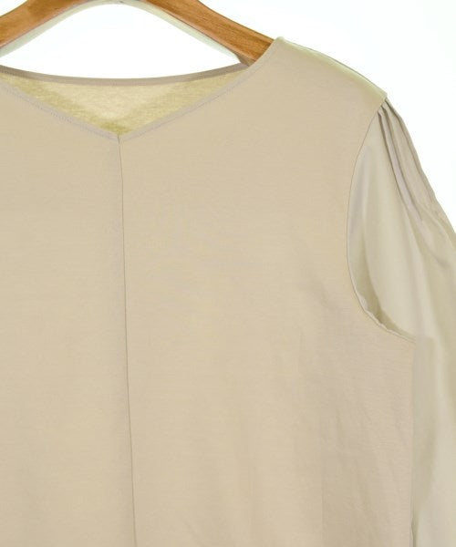COUP DE CHANCE เสื้อยืด/เสื้อท็อปส์