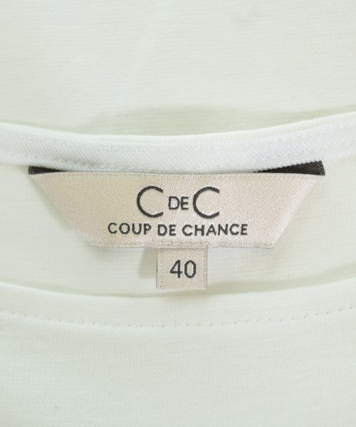 COUP DE CHANCE เสื้อยืด/เสื้อท็อปส์