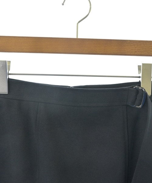 COUP DE CHANCE กระโปรงยาวถึงเข่า