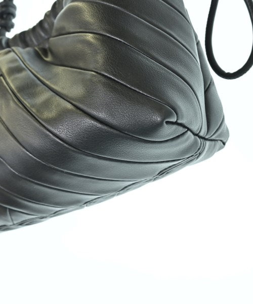 BCBG MAXAZRIA กระเป๋าสะพาย