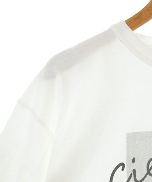 HUMAN WOMAN เสื้อยืด/เสื้อท็อปส์