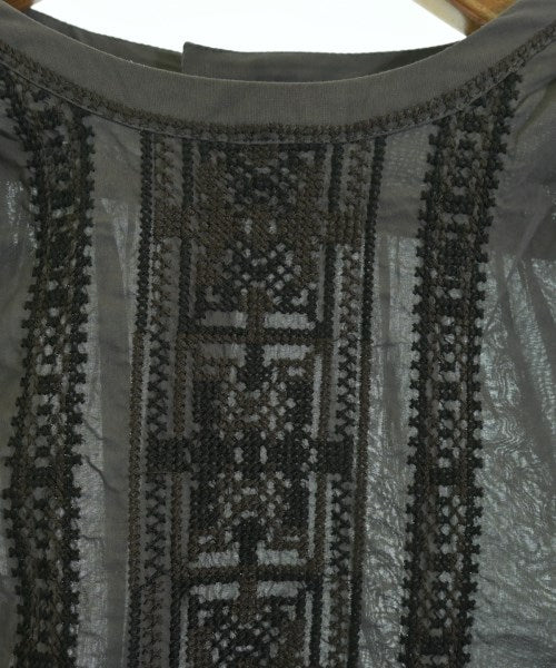 HUMAN WOMAN เสื้อสตรี