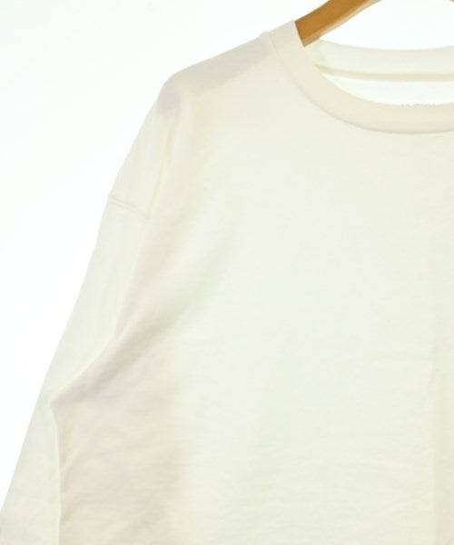 HUMAN WOMAN เสื้อยืด/เสื้อท็อปส์
