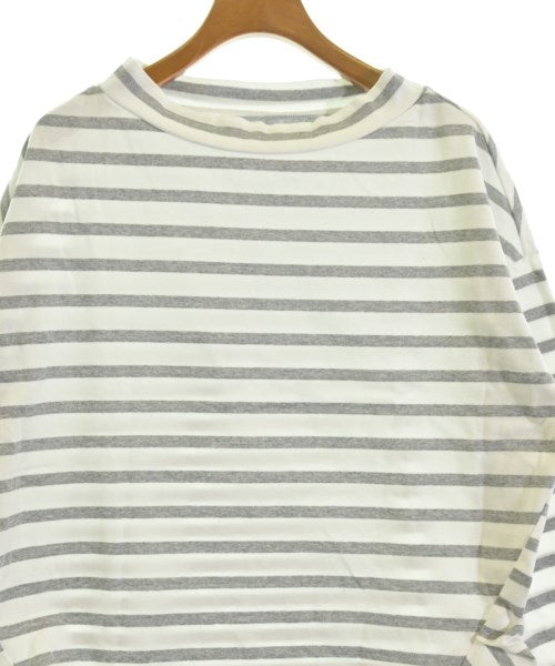 HUMAN WOMAN เสื้อยืด/เสื้อท็อปส์