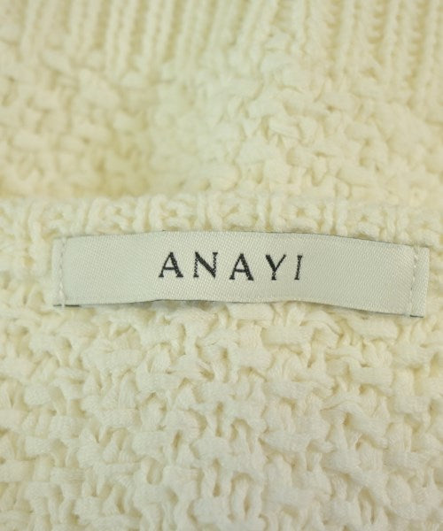 ANAYI เสื้อแขนกุด
