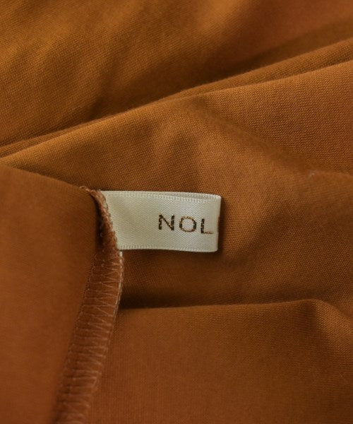 Nolley's เสื้อยืด/เสื้อท็อปส์