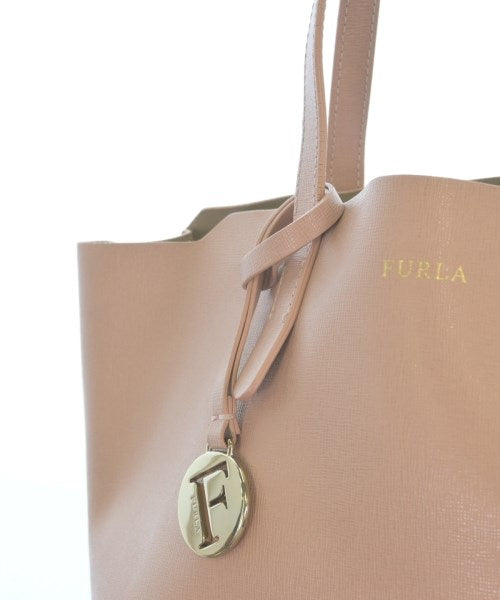 FURLA กระเป๋าถือขนาดใหญ่