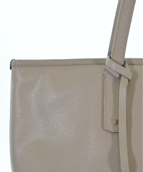 FURLA กระเป๋าถือขนาดใหญ่