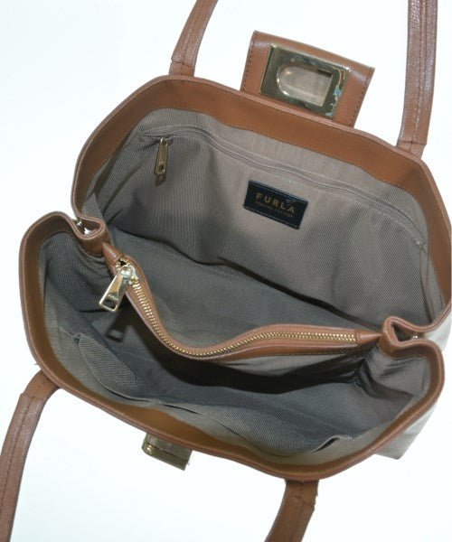 FURLA กระเป๋าถือขนาดใหญ่