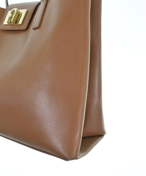 FURLA กระเป๋าถือขนาดใหญ่