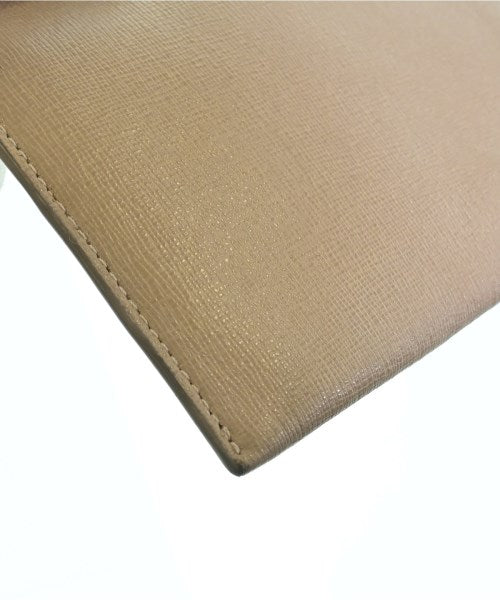 FURLA คลัตช์