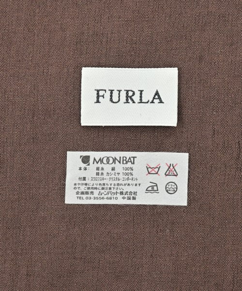 FURLA ผ้าคลุมไหล่
