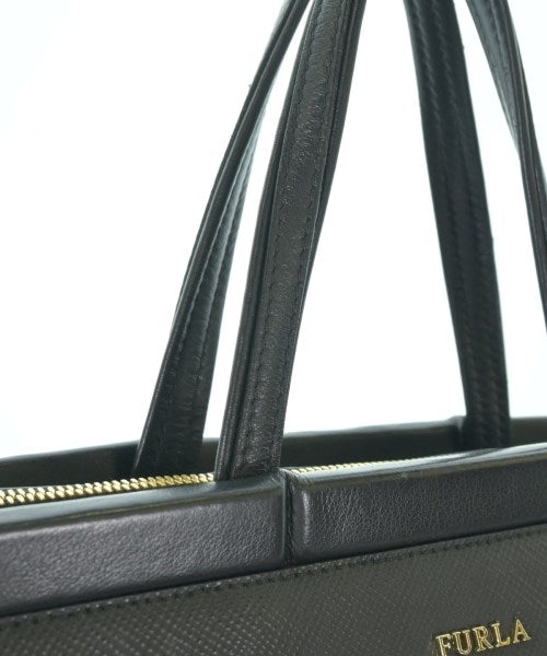 FURLA กระเป๋าถือขนาดใหญ่