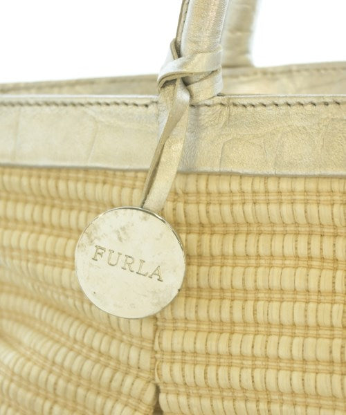 FURLA กระเป๋าทรงตะกร้า