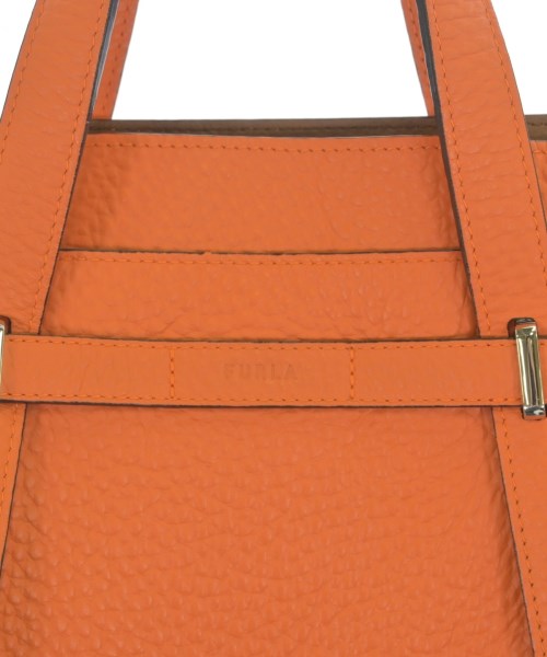FURLA กระเป๋าถือขนาดใหญ่
