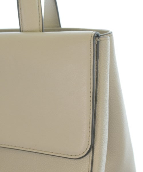 FURLA กระเป๋าถือขนาดใหญ่