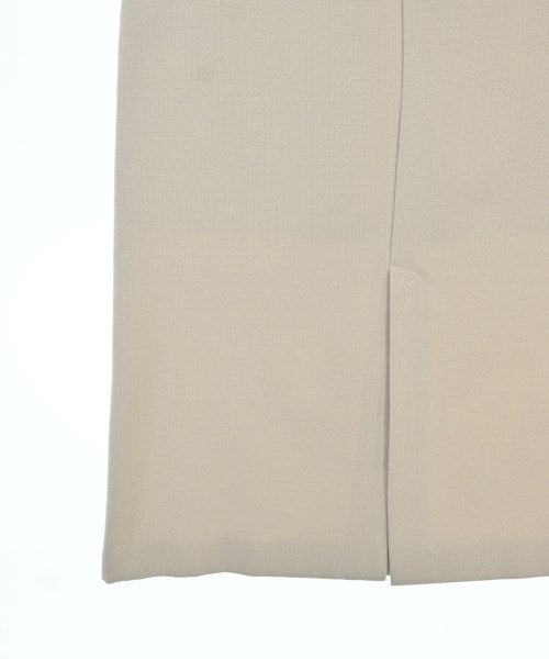 le coeur blanc กระโปรงยาวถึงเข่า