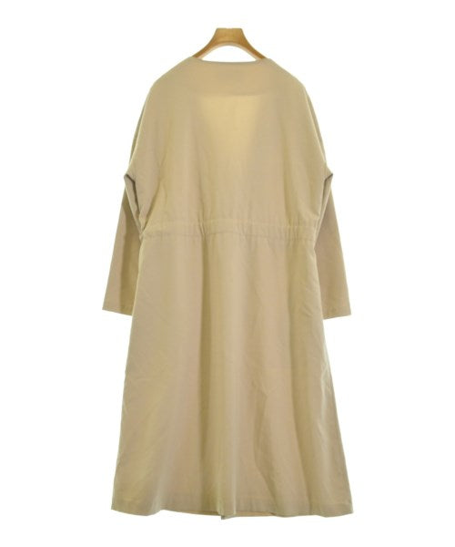 le coeur blanc เสื้อโค้ท อื่น