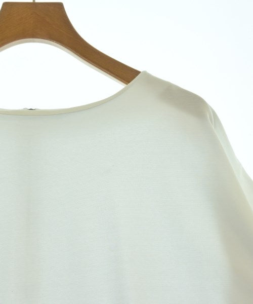 Le souk เสื้อยืด/เสื้อท็อปส์