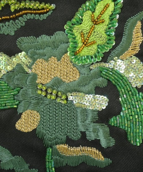 GRACE CONTINENTAL กระโปรงยาวถึงเข่า