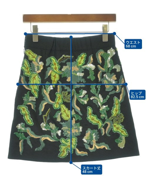 GRACE CONTINENTAL กระโปรงยาวถึงเข่า