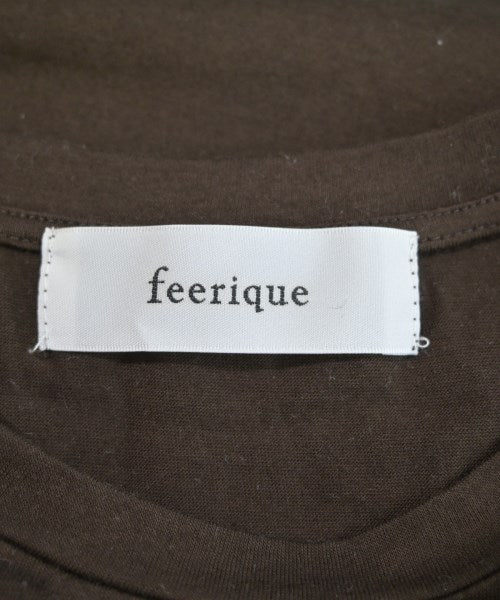 Feerique เสื้อยืด/เสื้อท็อปส์