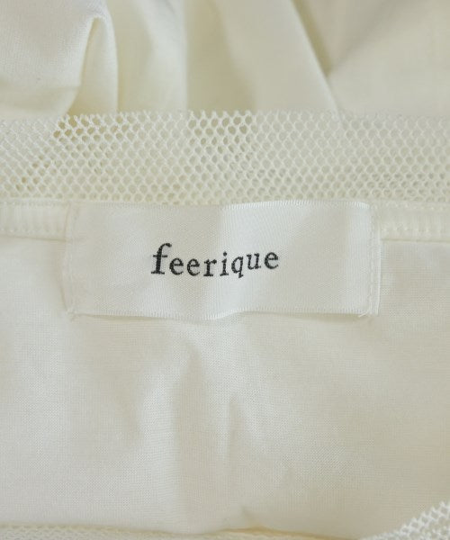 Feerique เสื้อยืด/เสื้อท็อปส์